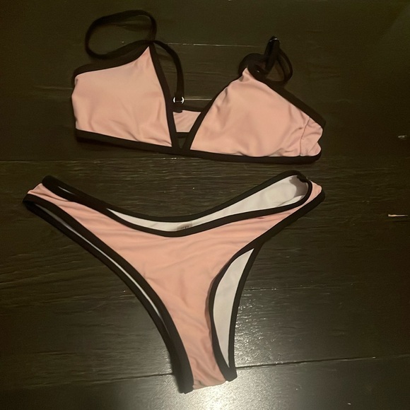 SHEIN Other - SHEIN black and pink bikini set size small